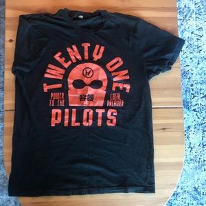 Twenty One Pilots concert tee